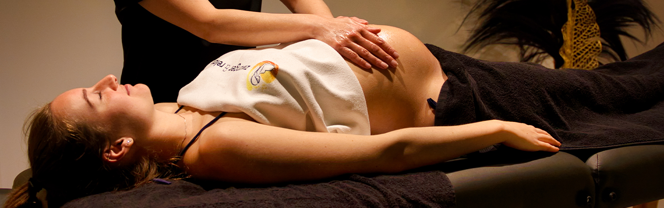 Zwangerschapsmassage en postpartummassage bij ontspanningsmassage salon Rotterdam